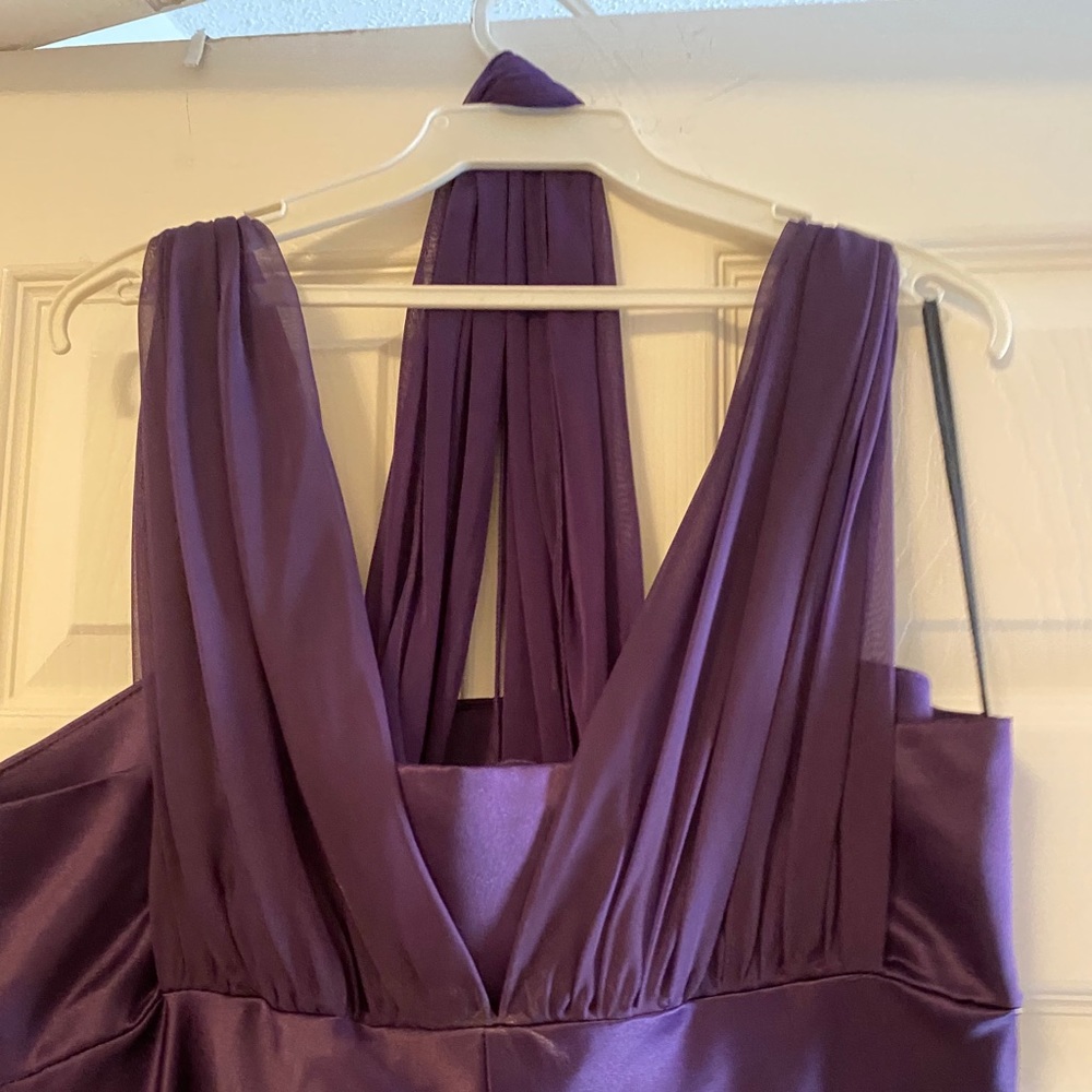 Dress - Picture 4 of 5